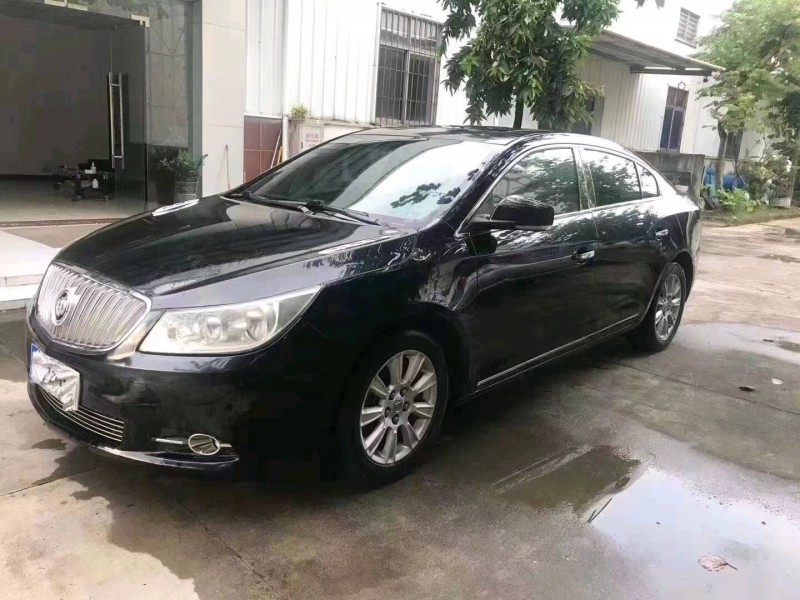 珠海13年别克君越2