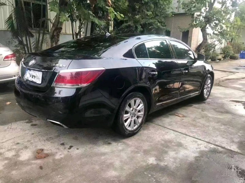 珠海13年别克君越6