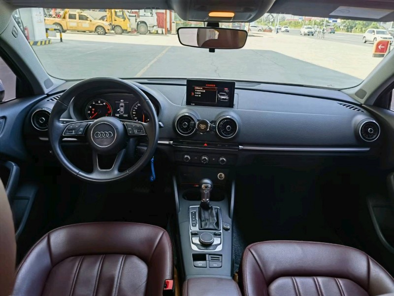 保定18年奥迪A33