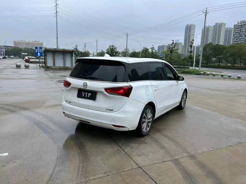 淮南19年别克GL64