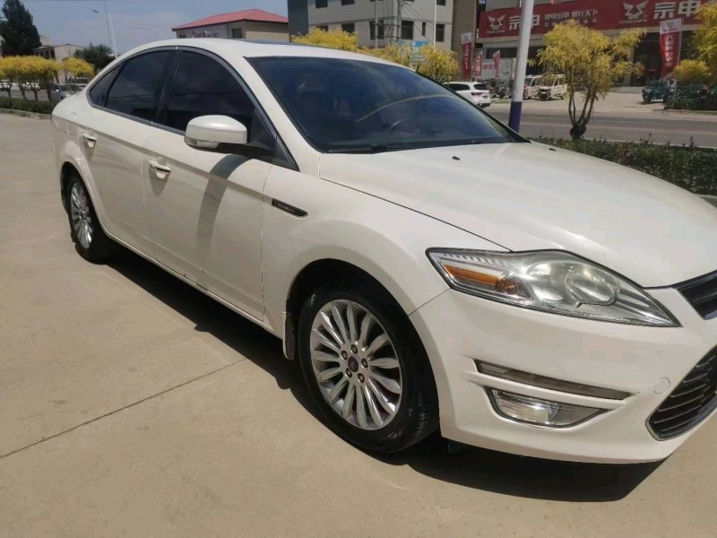 保定13年福特蒙迪欧-致胜2