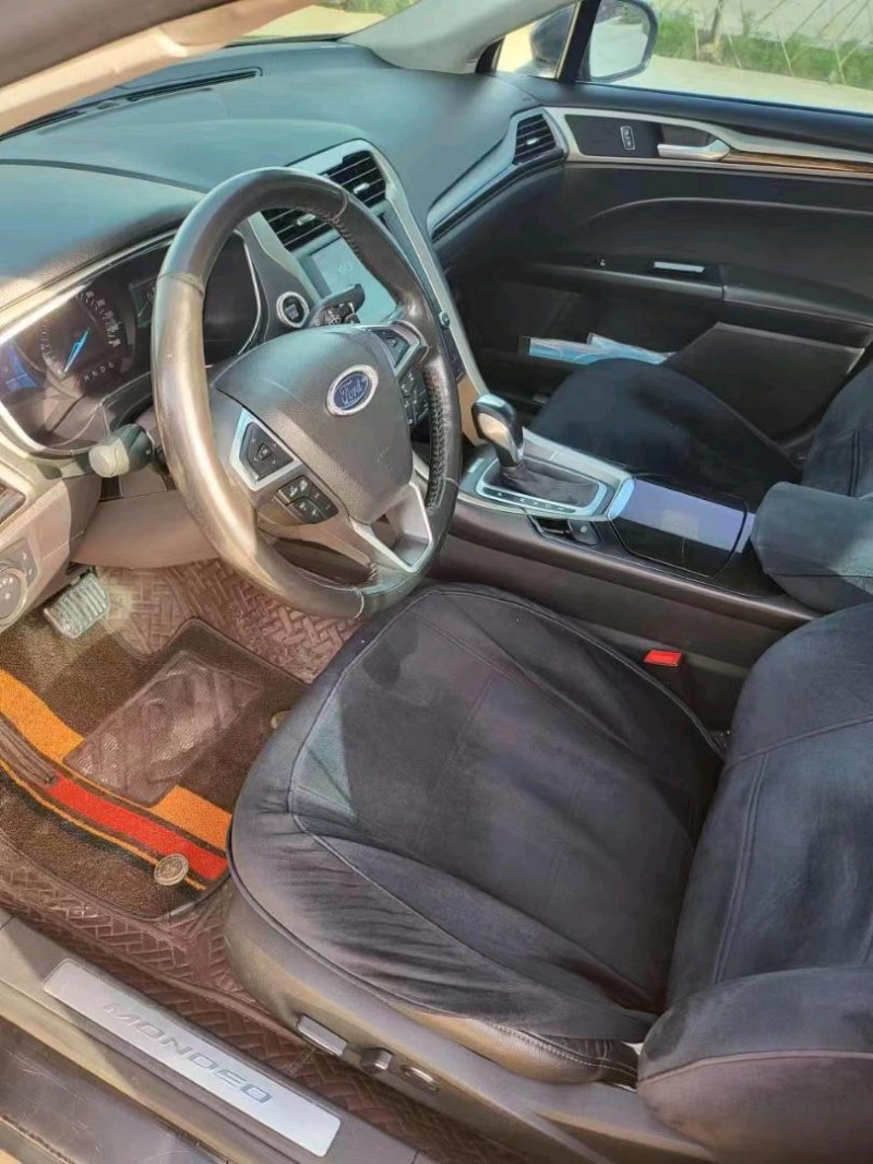 保定14年福特蒙迪欧6