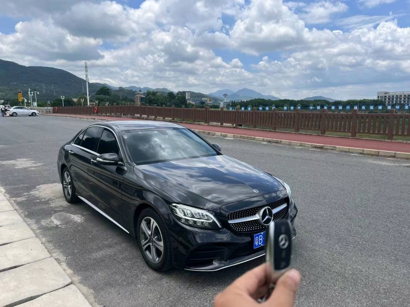 广州20年奔驰C3