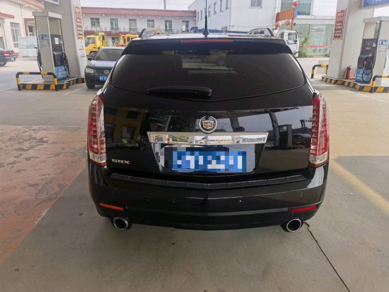 保定10年凯迪拉克SRX9