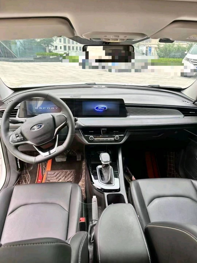 青岛22年福特福睿斯3