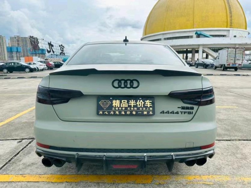 东莞17年奥迪A4L9