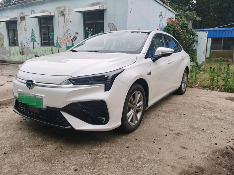 济宁23年传祺埃安S5802