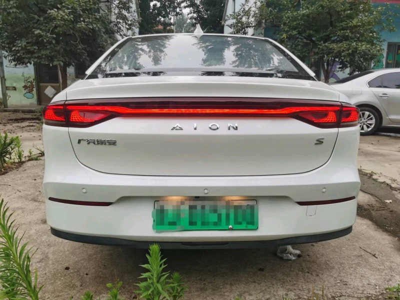 济宁23年传祺埃安S5809