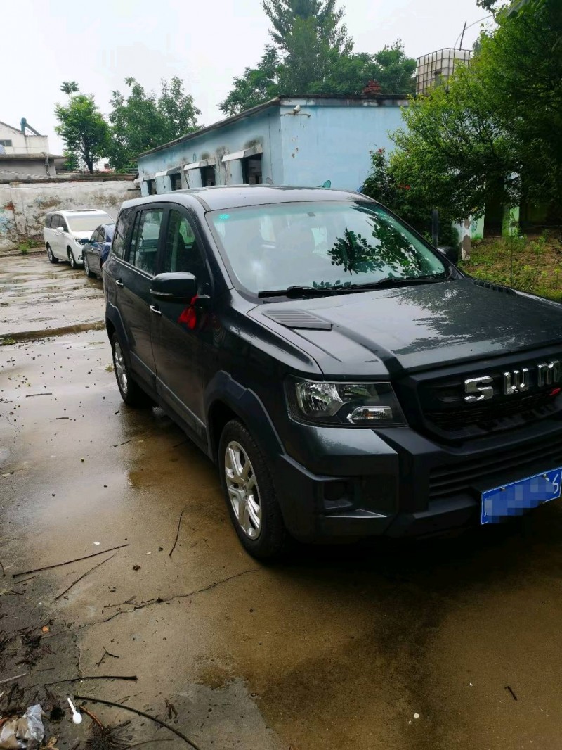 济宁23年SWM斯威汽车大虎3