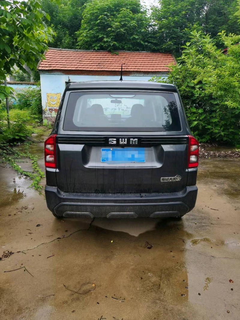 济宁23年SWM斯威汽车大虎9