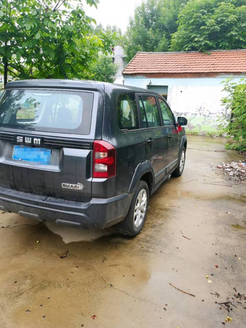 济宁23年SWM斯威汽车大虎8