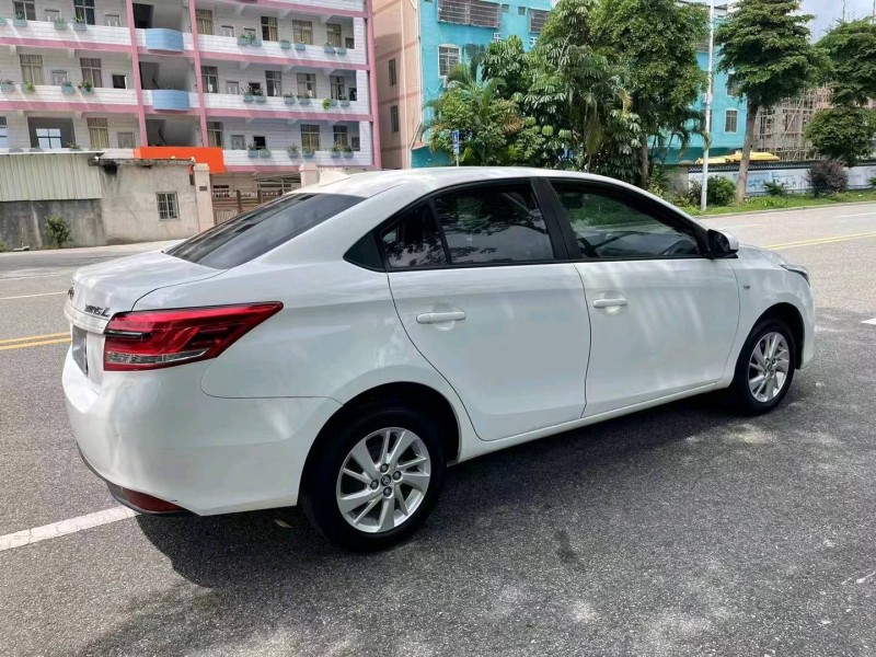 汕头19年丰田YARiS L 致享4
