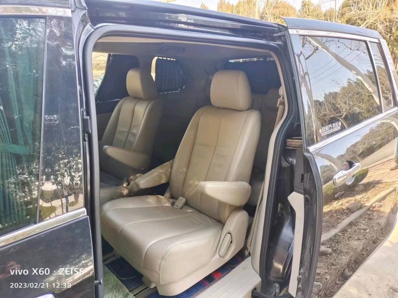 济宁11年马自达86