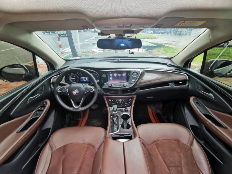 东莞17年别克昂科威8