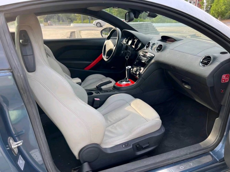 济南11年标致RCZ4