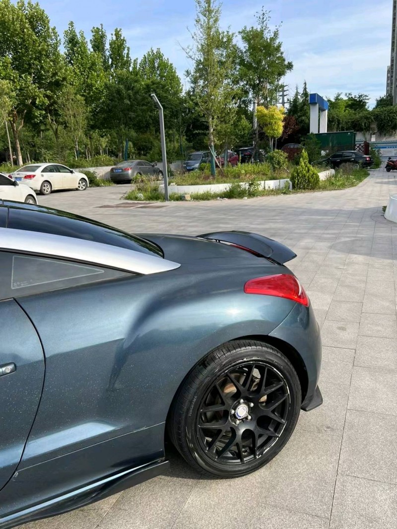 济南11年标致RCZ6