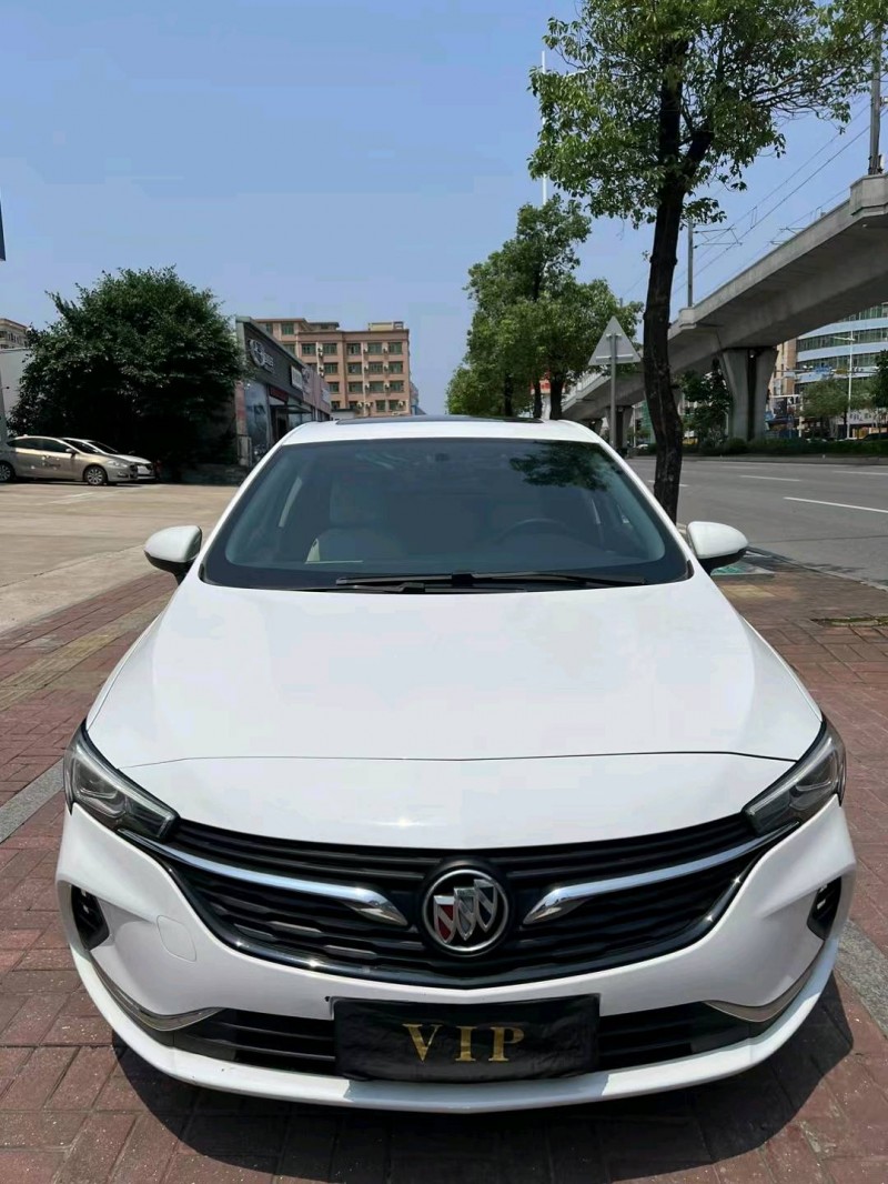 东莞21年别克威朗1