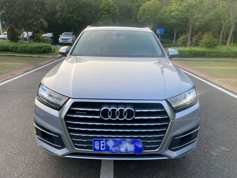 东莞17年奥迪Q71