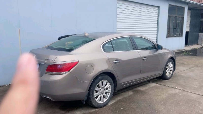 嘉兴12年别克君越4