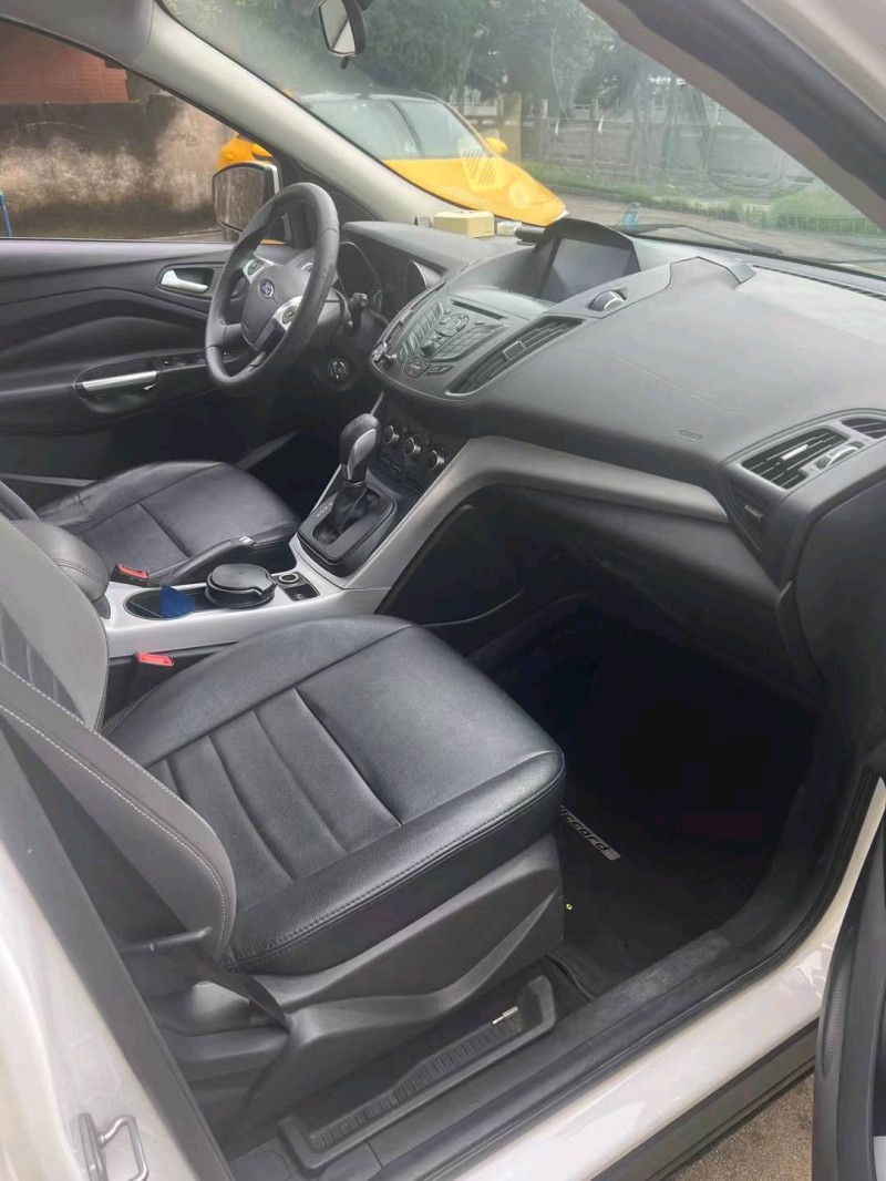 珠海14年福特翼虎8