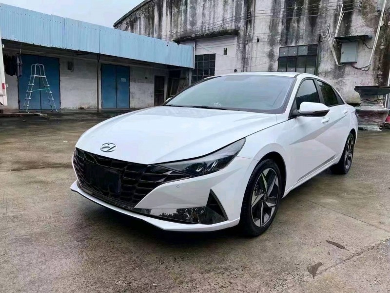 珠海22年现代伊兰特3