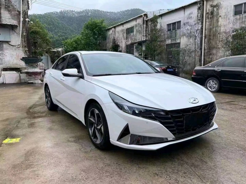 珠海22年现代伊兰特9