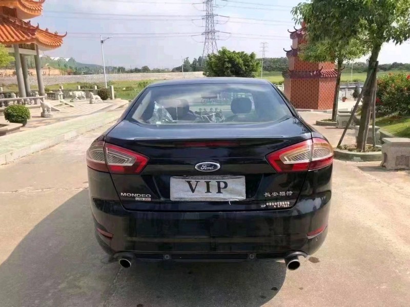 汕头13年福特蒙迪欧-致胜2