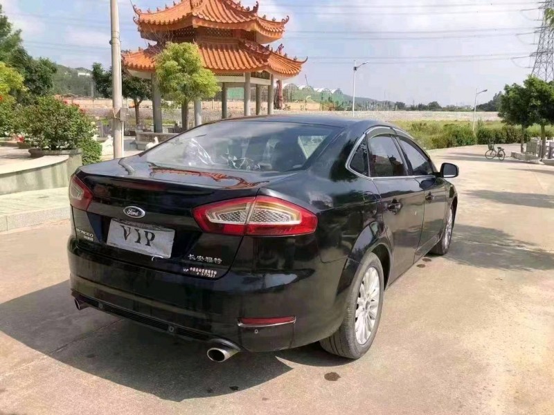 汕头13年福特蒙迪欧-致胜8
