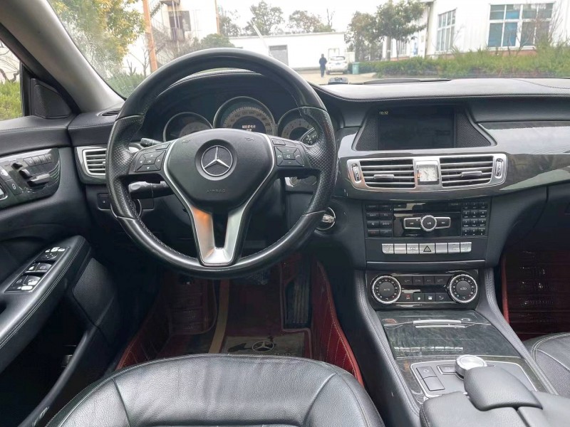 宿迁13年奔驰CLS5