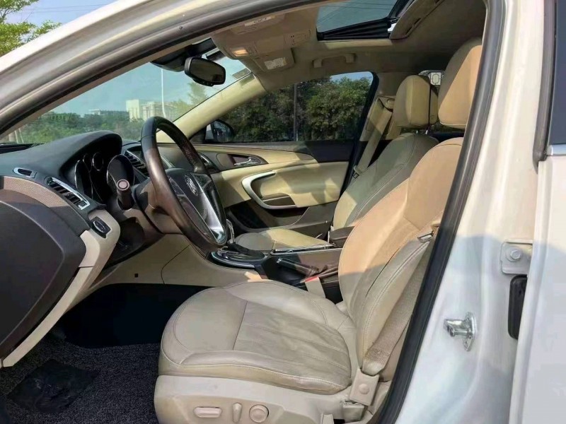 汕头12年别克君威7