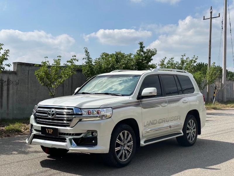 青岛19年丰田兰德酷路泽2