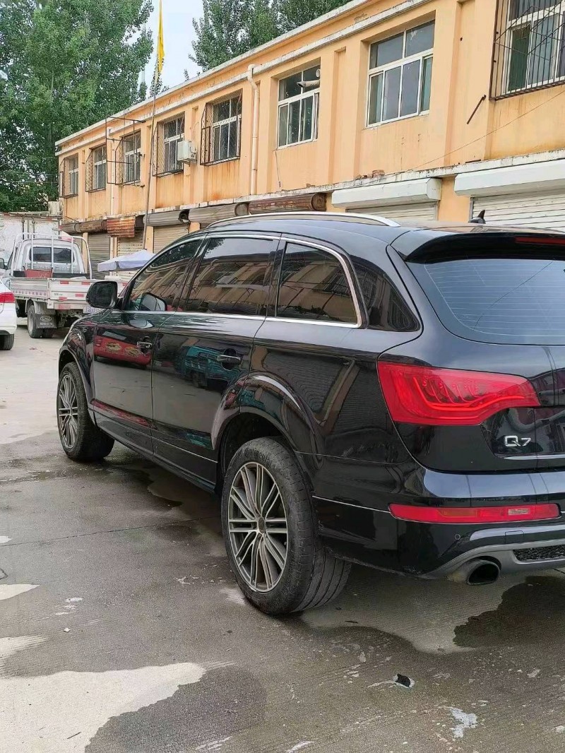 济南13年奥迪Q76