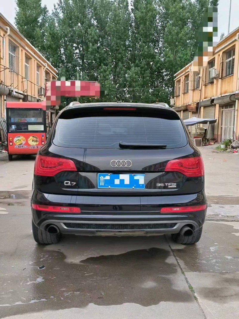济南13年奥迪Q78