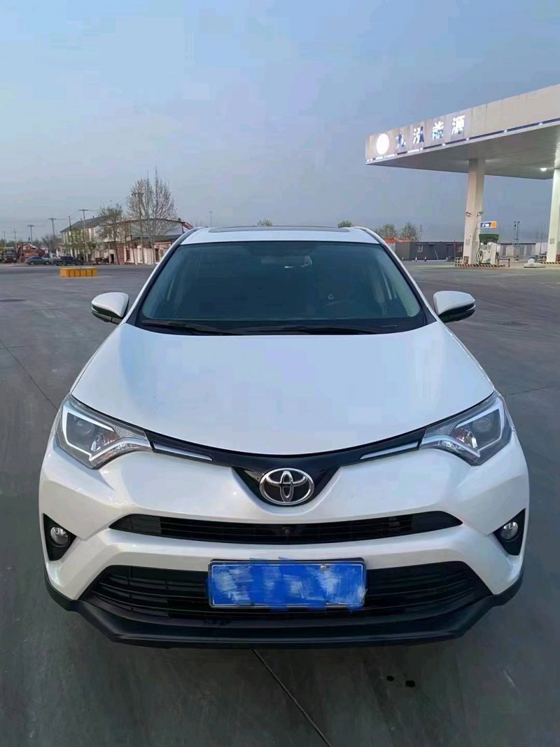 枣庄19年丰田RAV41
