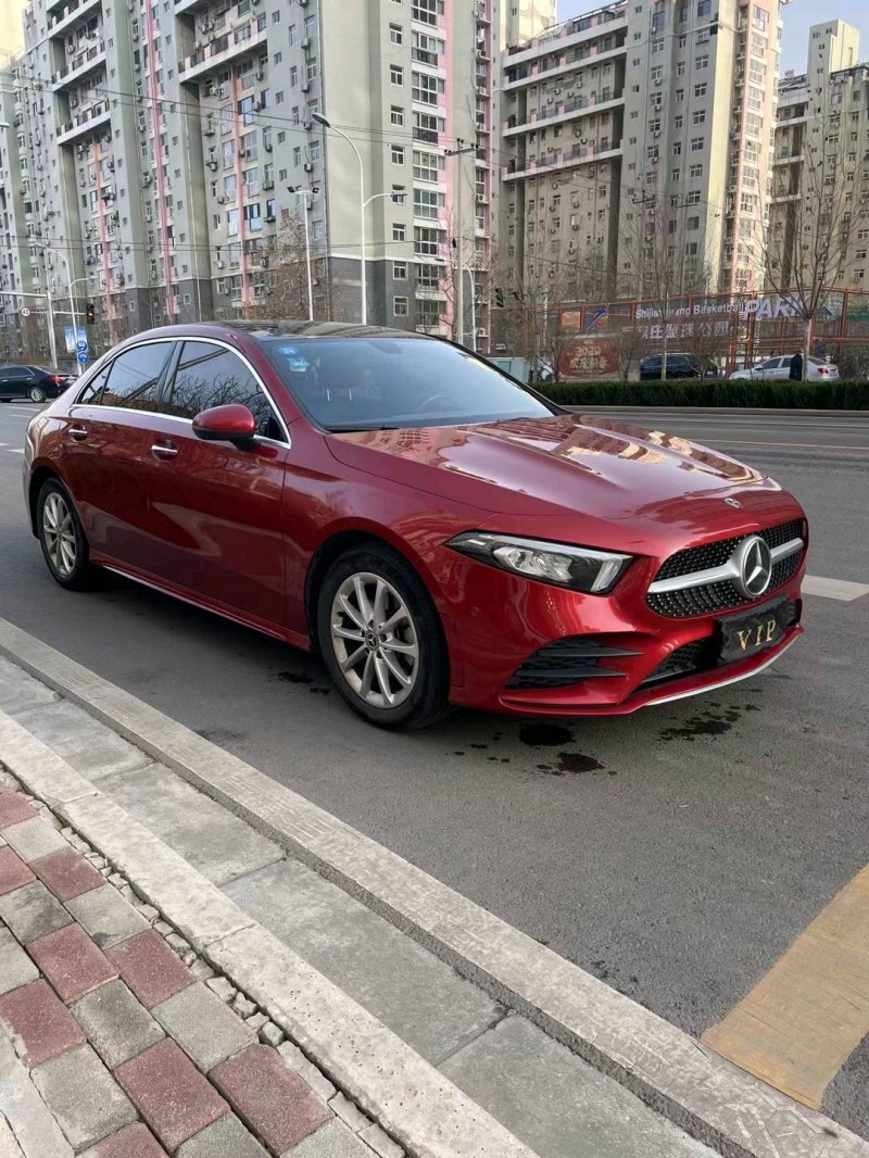 石家庄19年奔驰A3