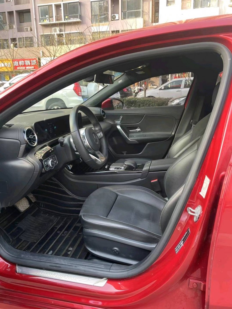 石家庄19年奔驰A4