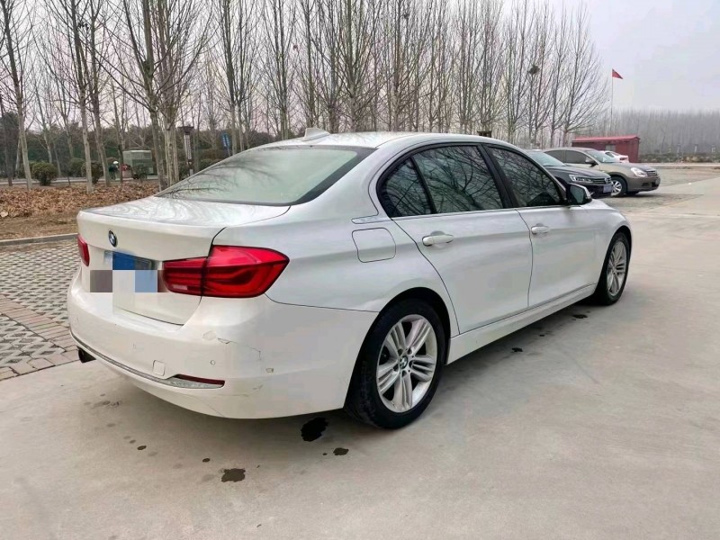 济宁16年宝马3系8