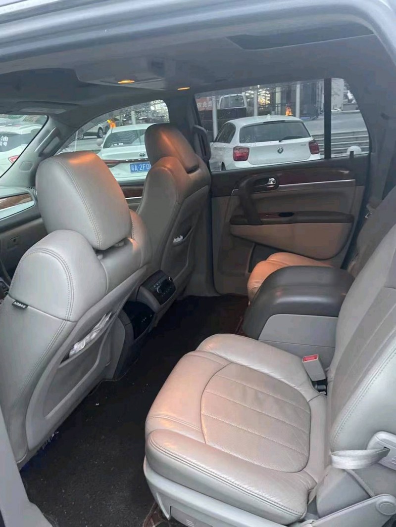 深圳10年别克昂科雷4