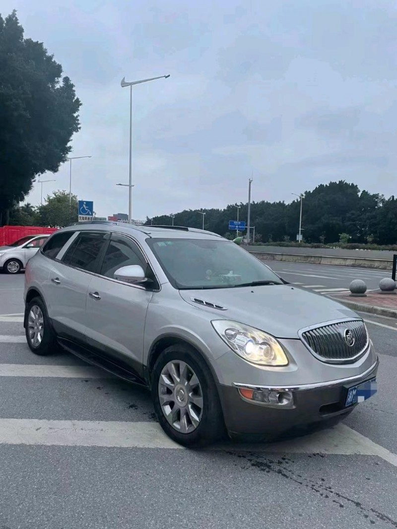 深圳10年别克昂科雷3