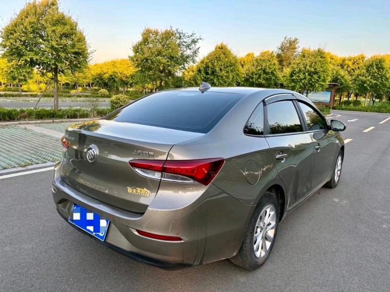 枣庄20年别克英朗6