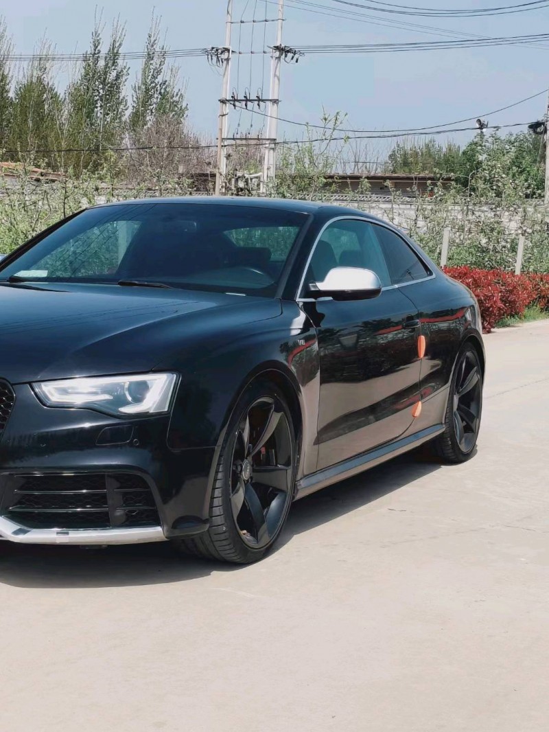 济南13年奥迪RS56