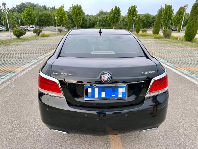 枣庄14年别克君越2