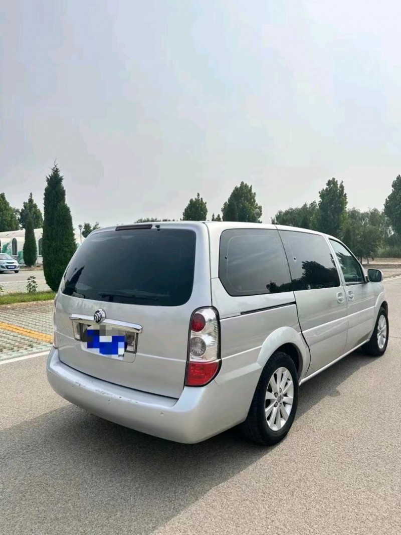 枣庄11年别克GL84