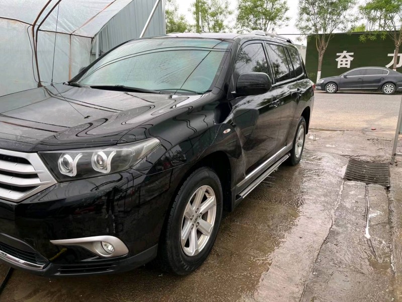 保定13年丰田汉兰达3