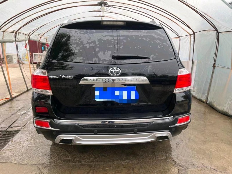 保定13年丰田汉兰达9