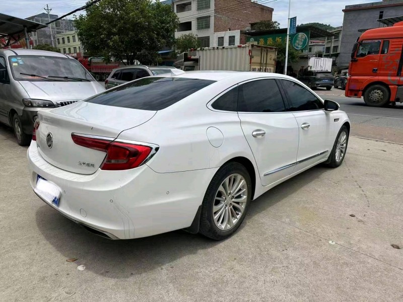 衡阳18年别克君越3