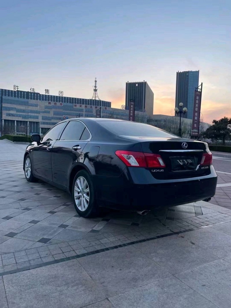 潍坊10年雷克萨斯ES7