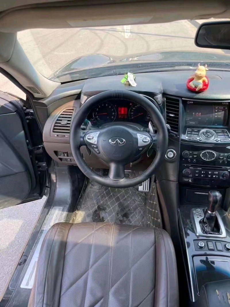 潍坊10年英菲尼迪FX355
