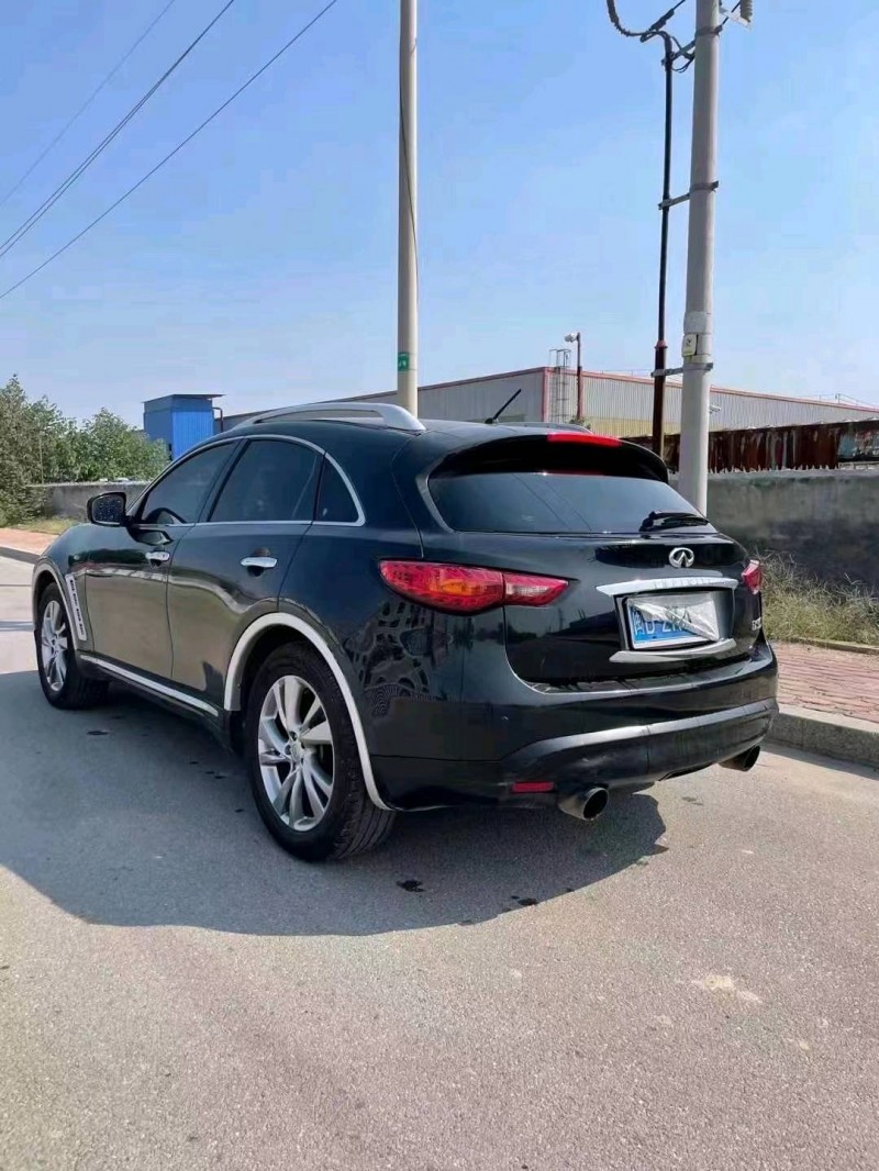 潍坊10年英菲尼迪FX357