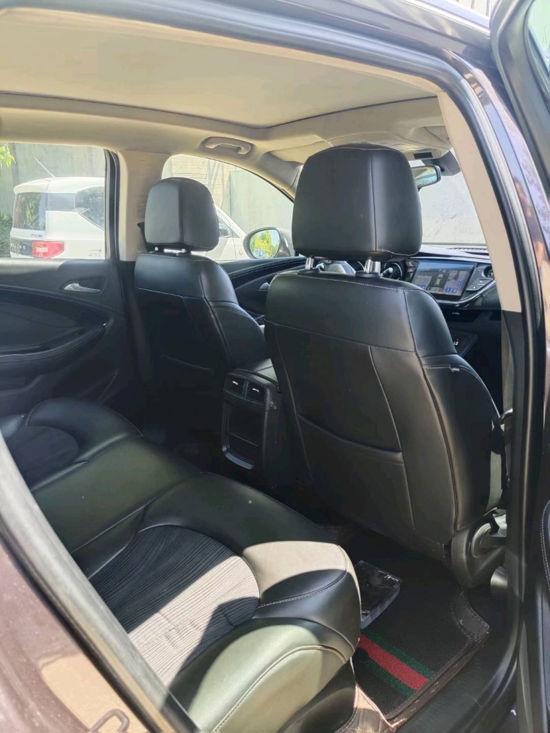 保定16年别克昂科威5